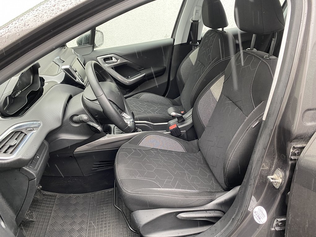 Peugeot 2008 1.2PT Active