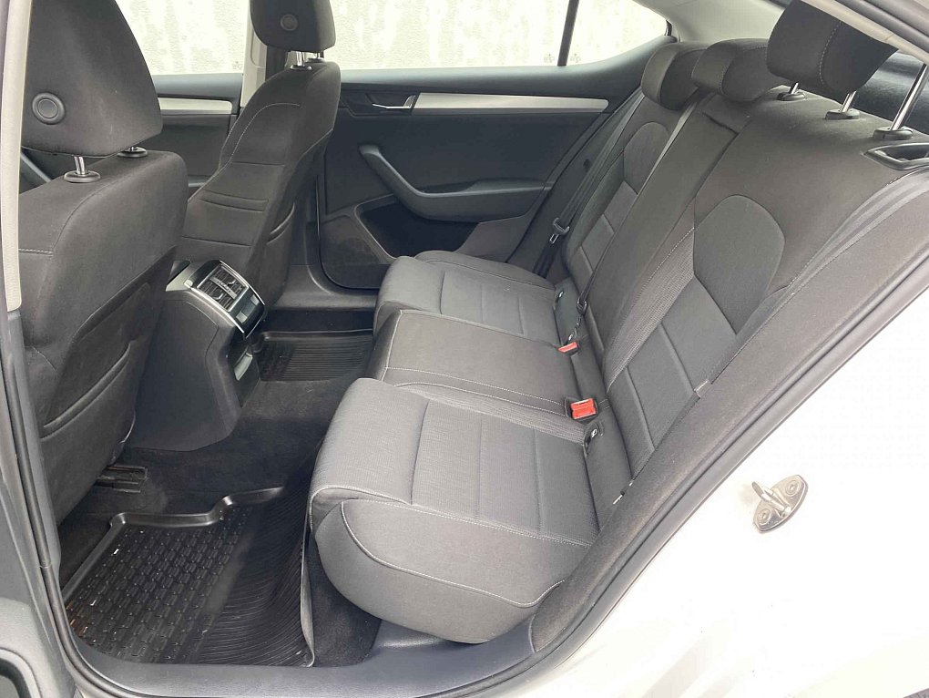 Škoda Superb III 2.0TDi SportLine