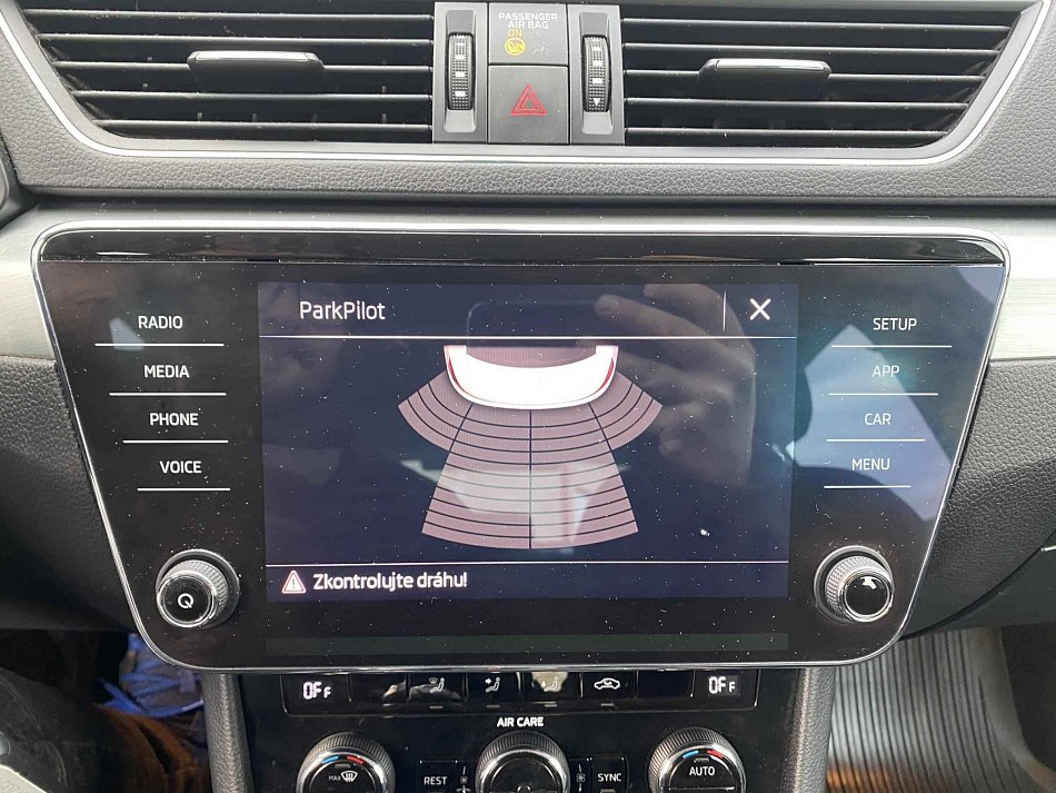 Škoda Superb III 2.0TDi SportLine