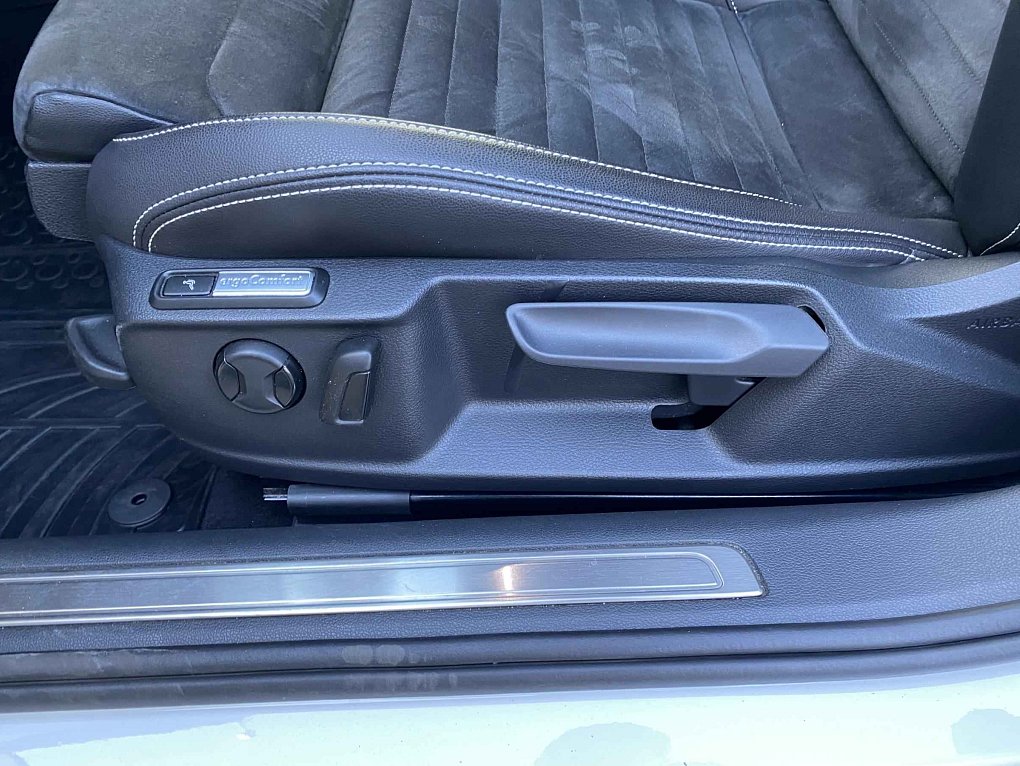 Volkswagen Passat 2.0TDi 