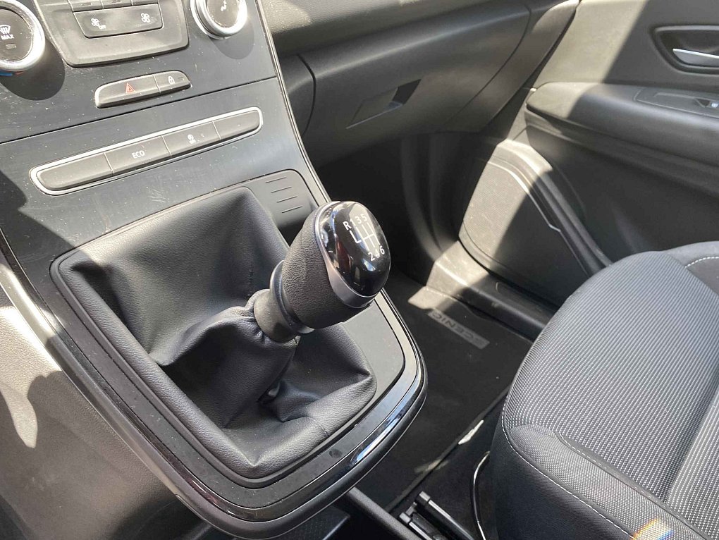 Renault Scénic 1.5 dCi 