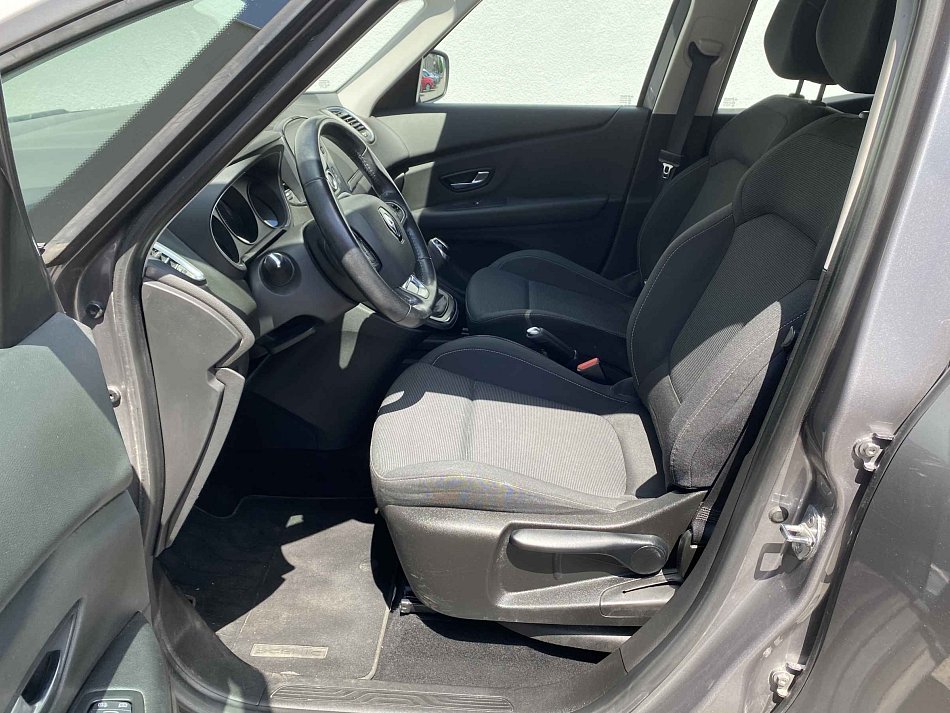 Renault Scénic 1.5 dCi 