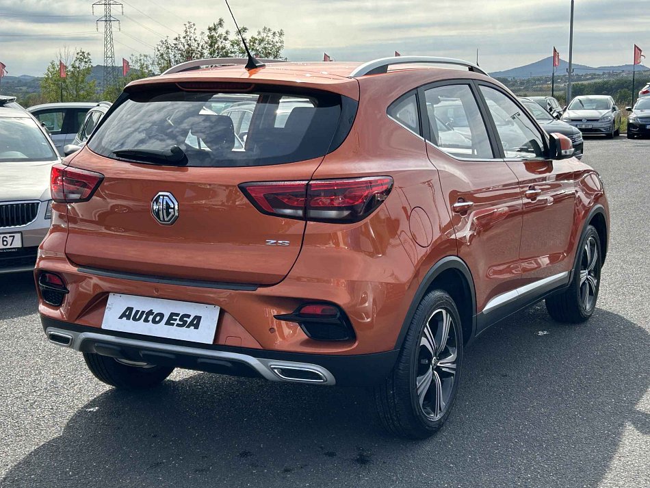 MG ZS 1.5 