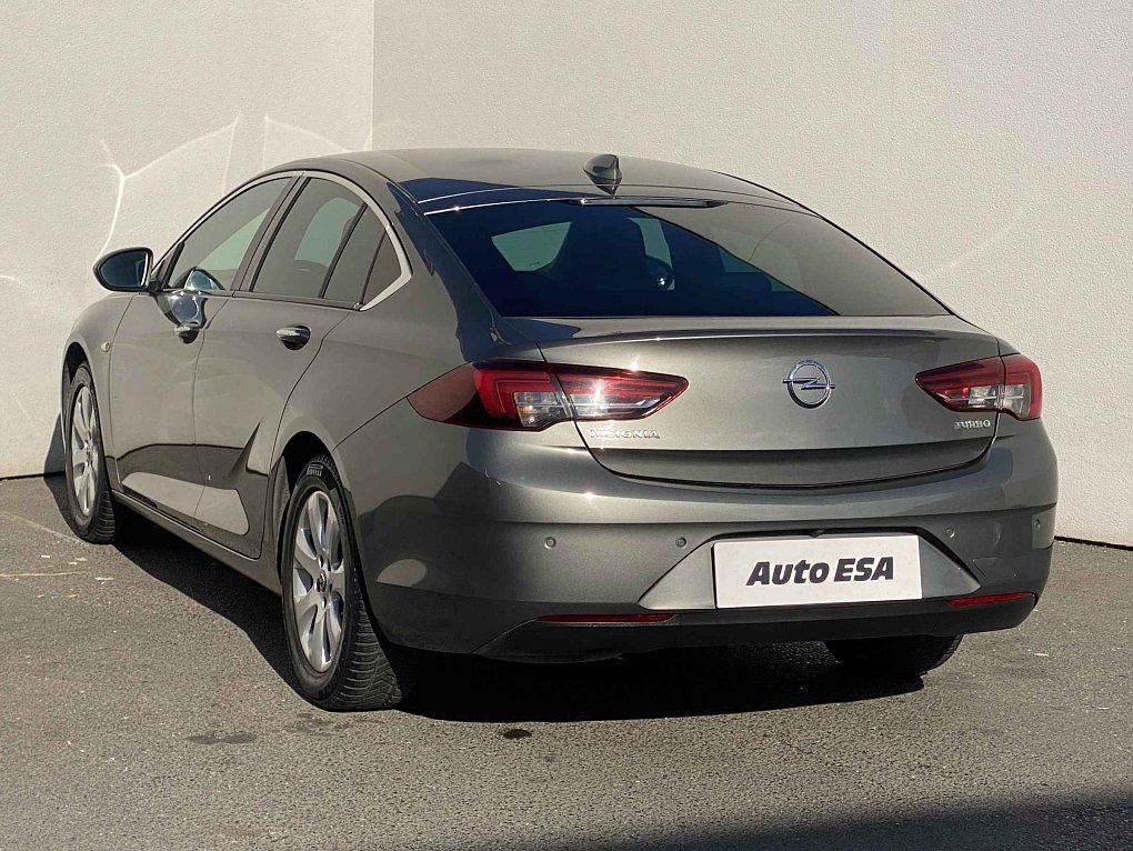 Opel Insignia 1.5 T 