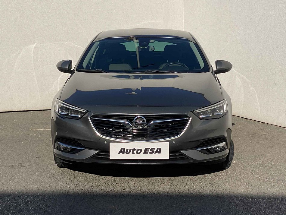 Opel Insignia 1.5 T 