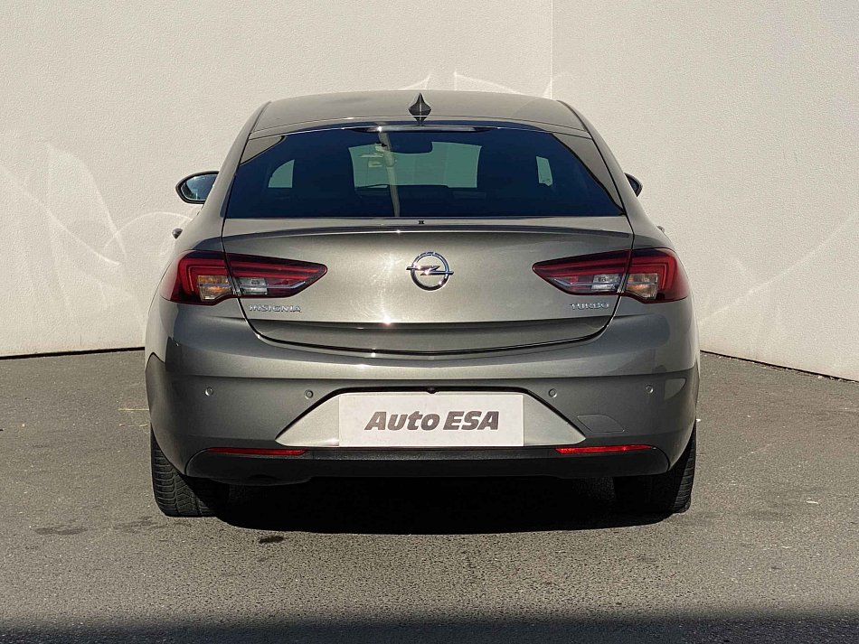 Opel Insignia 1.5 T 