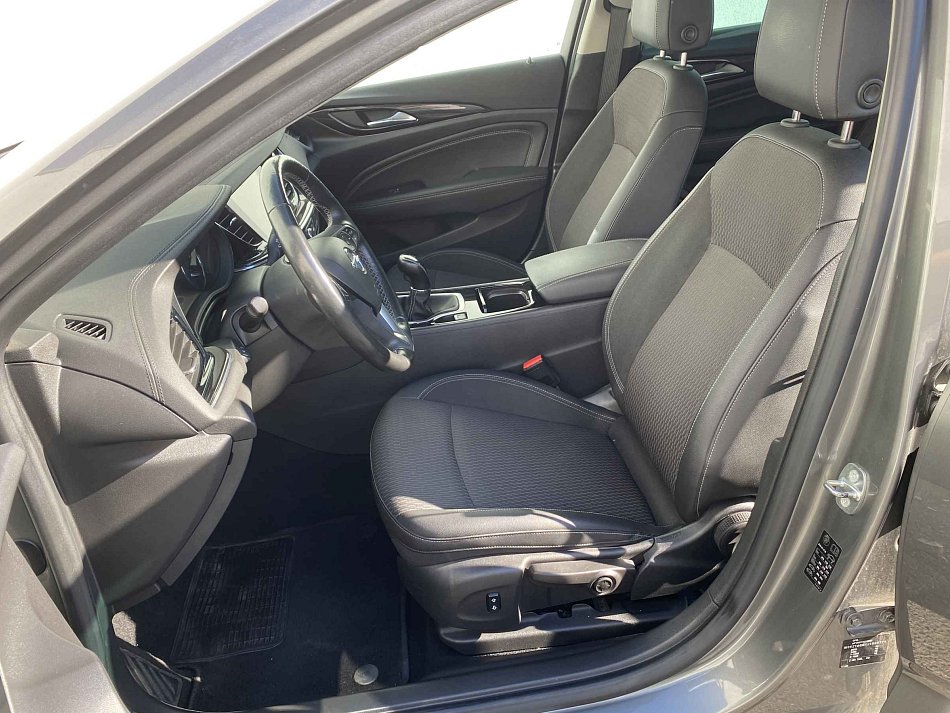 Opel Insignia 1.5 T 