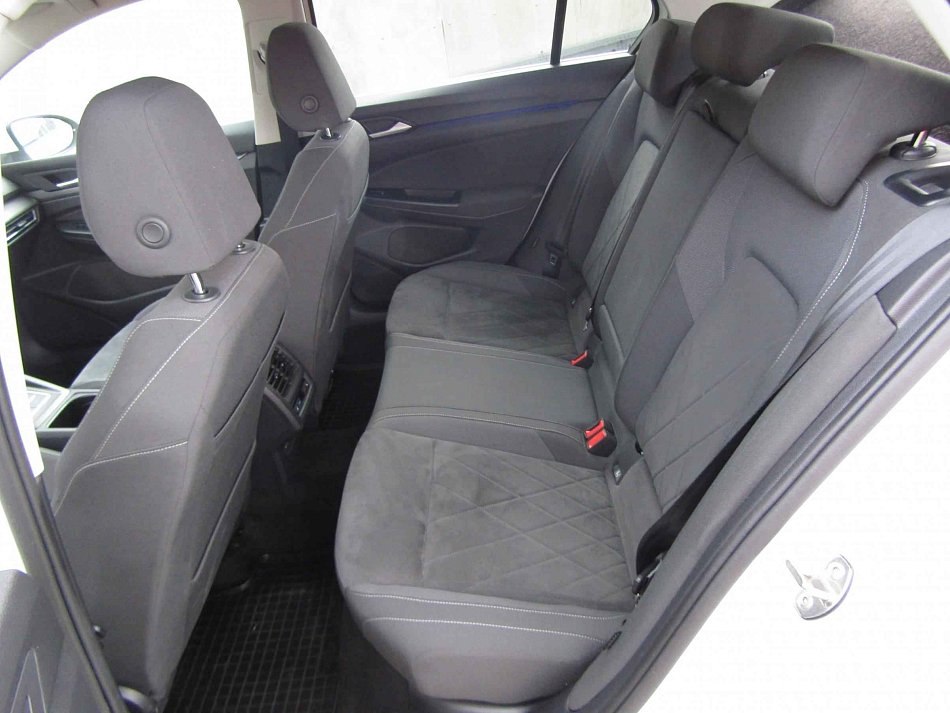 Volkswagen Golf 1.5 TSi Style