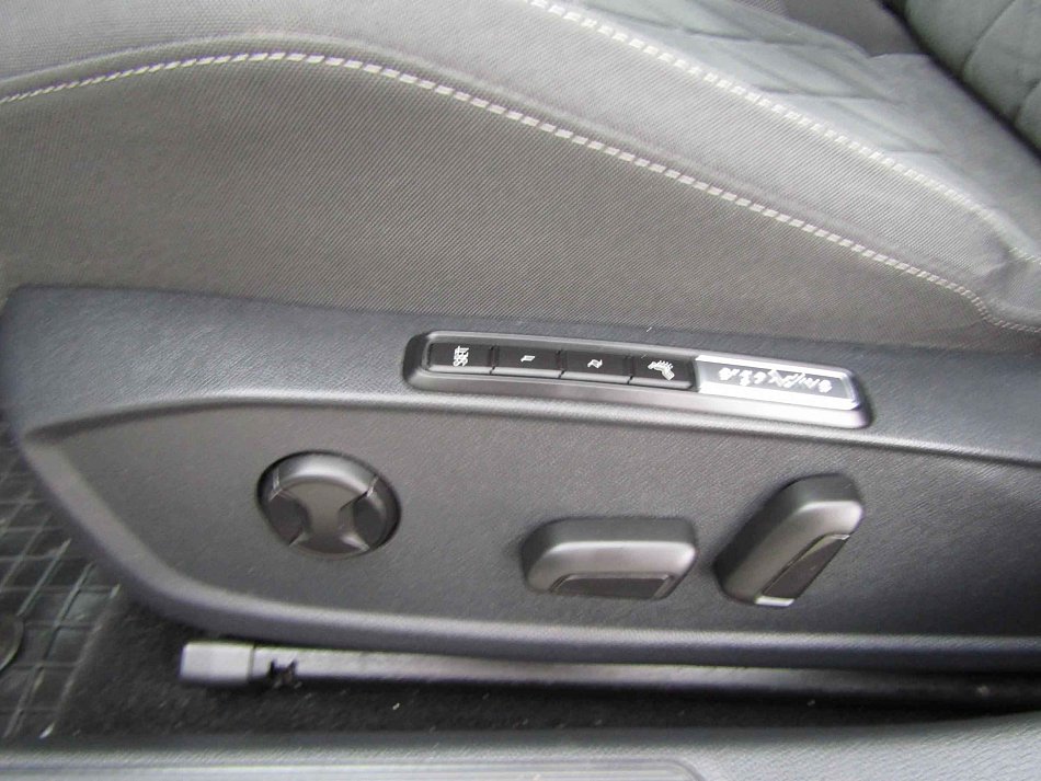 Volkswagen Golf 1.5 TSi Style