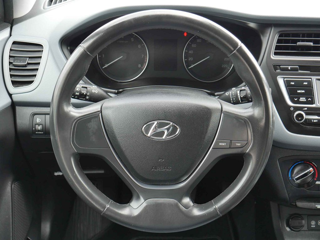 Hyundai I20 1.3i 