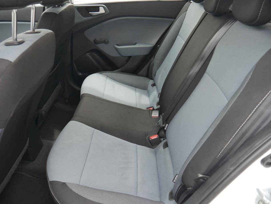 Hyundai I20 1.3i 