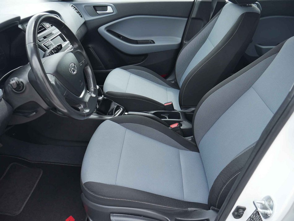 Hyundai I20 1.3i 