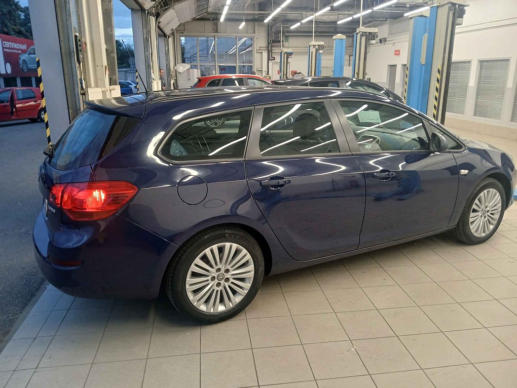 Opel Astra 1.4 T 