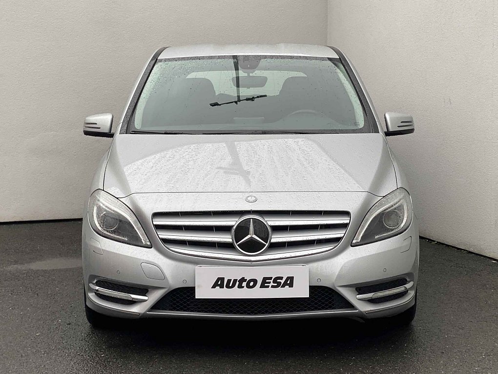Mercedes-Benz Třída B 1.6i  B200