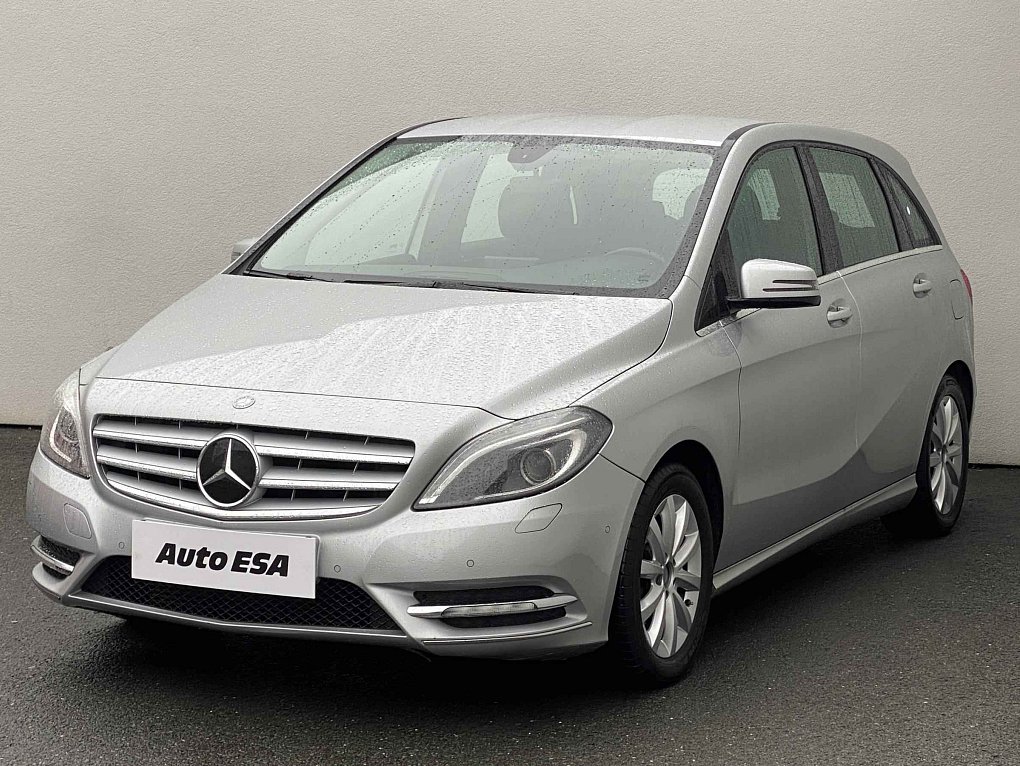 Mercedes-Benz Třída B 1.6i  B200