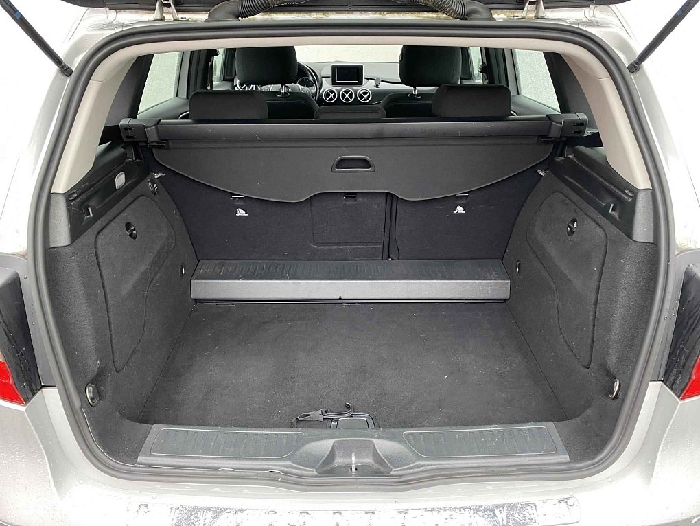 Mercedes-Benz Třída B 1.6i  B200