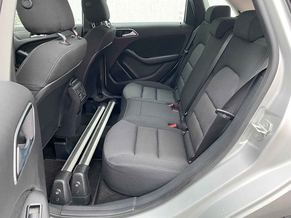 Mercedes-Benz Třída B 1.6i  B200