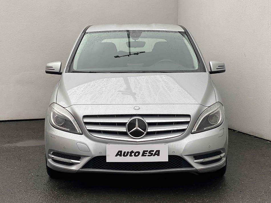 Mercedes-Benz Třída B 1.6i  B200