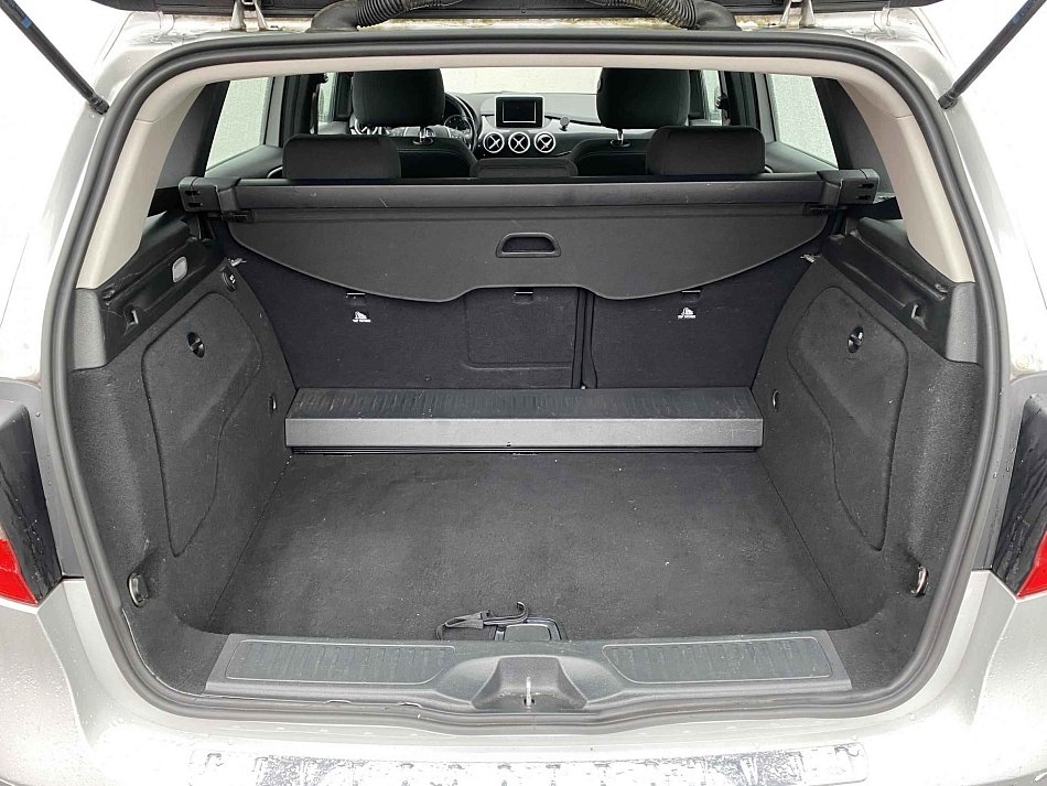 Mercedes-Benz Třída B 1.6i  B200