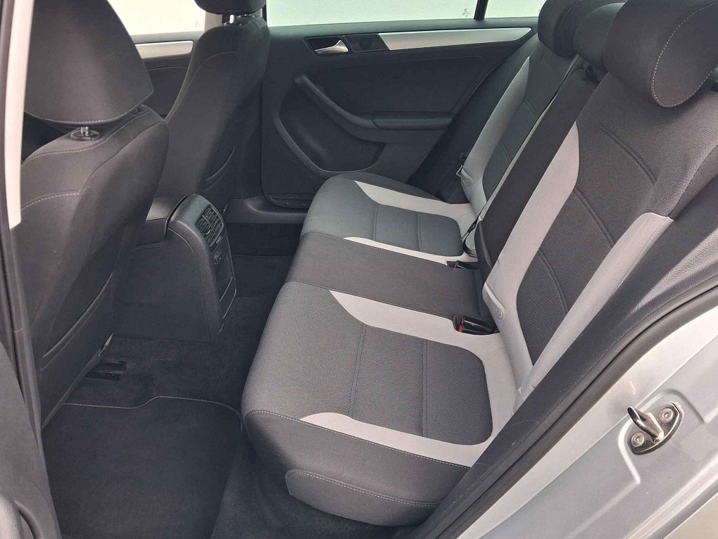 Volkswagen Jetta 1.2 TSi Life