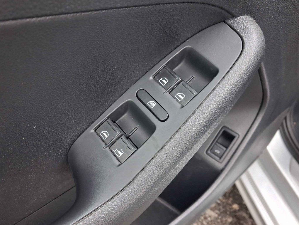 Volkswagen Jetta 1.2 TSi Life