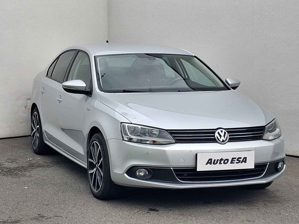 Volkswagen Jetta 1.2 TSi Life