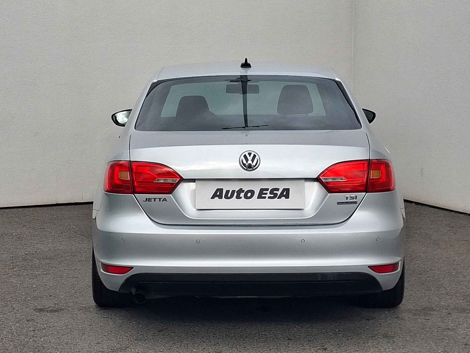 Volkswagen Jetta 1.2 TSi Life