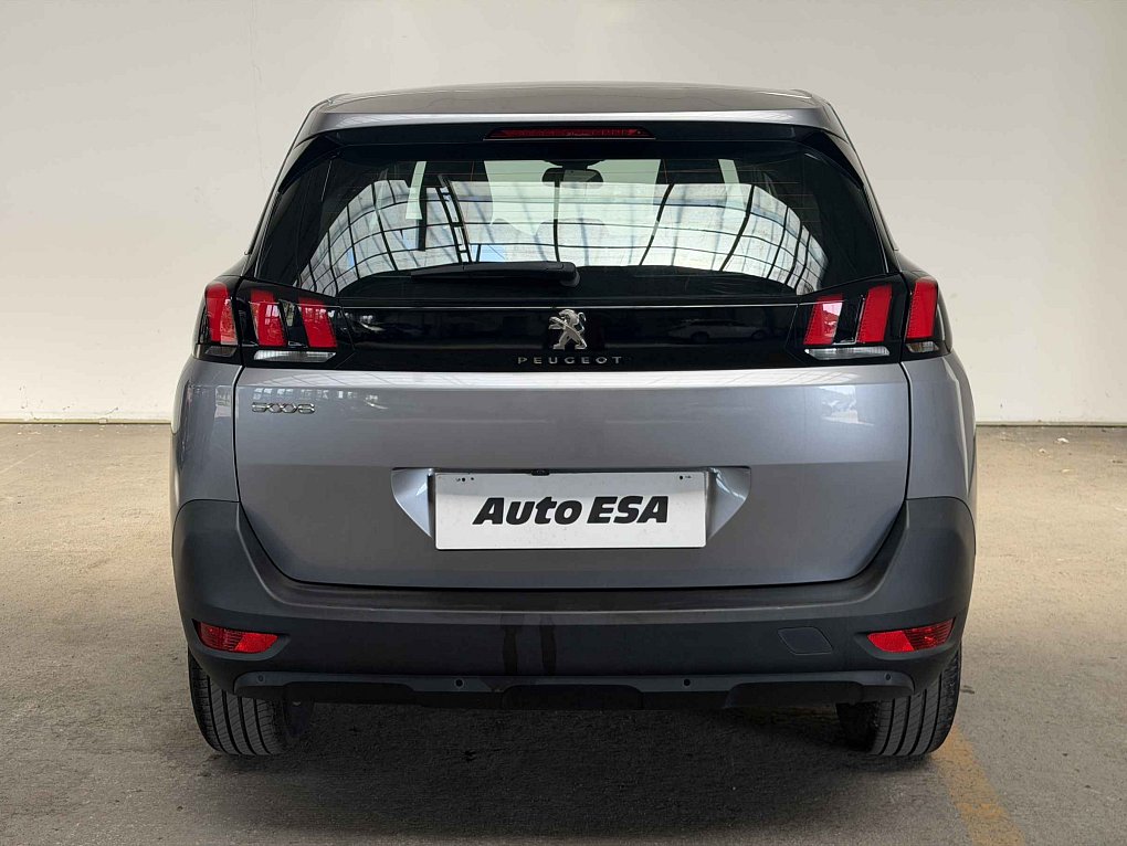 Peugeot 5008 1.2PT Active