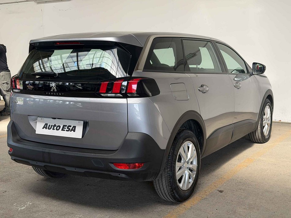 Peugeot 5008 1.2PT Active