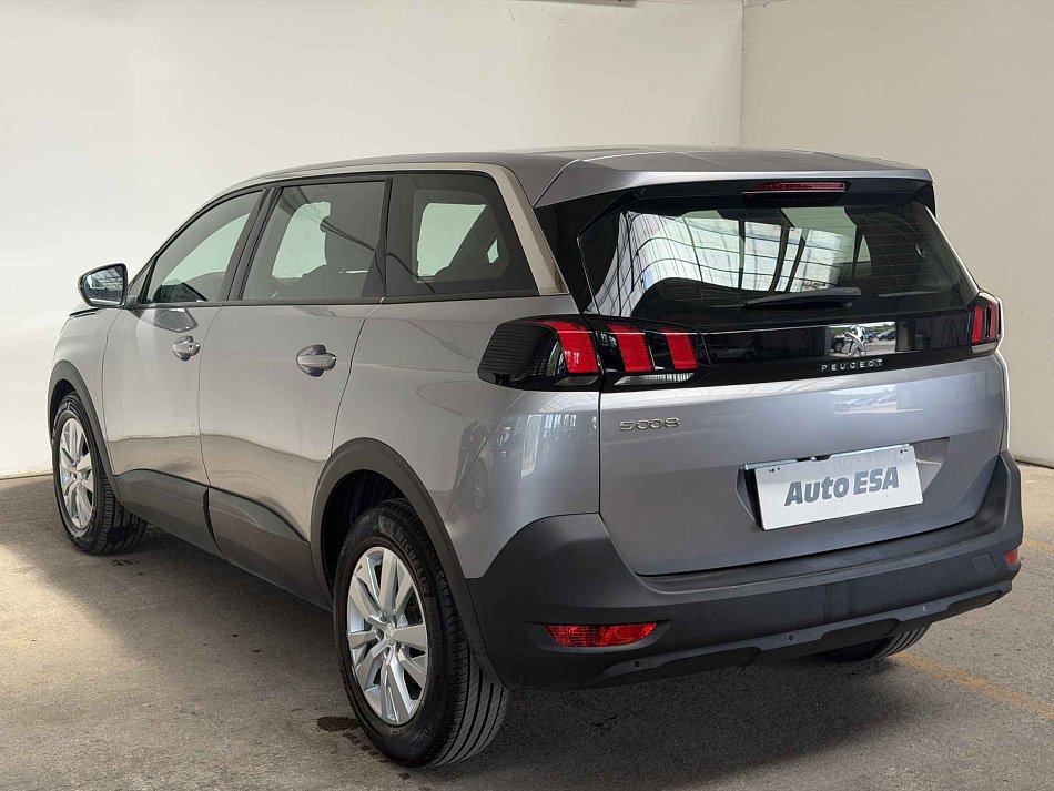 Peugeot 5008 1.2PT Active
