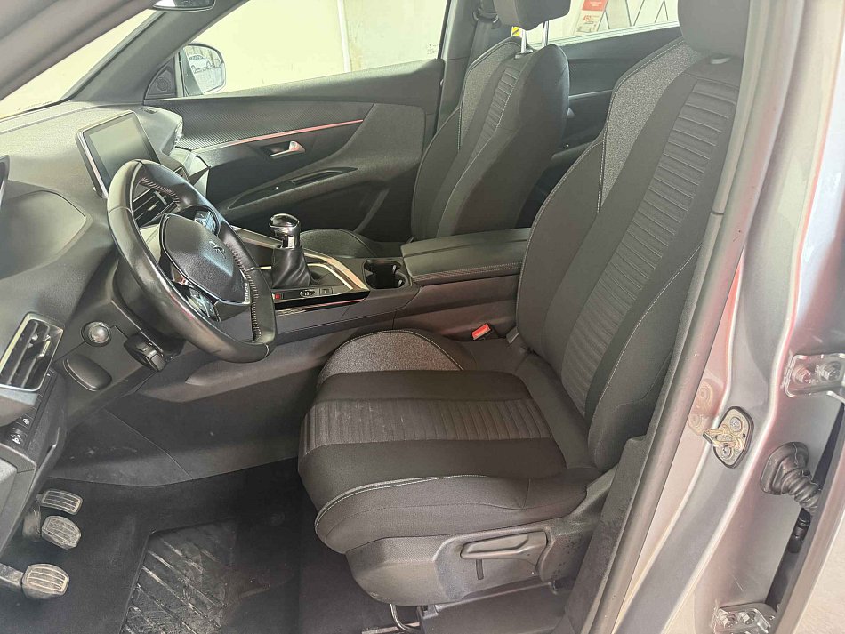 Peugeot 5008 1.2PT Active