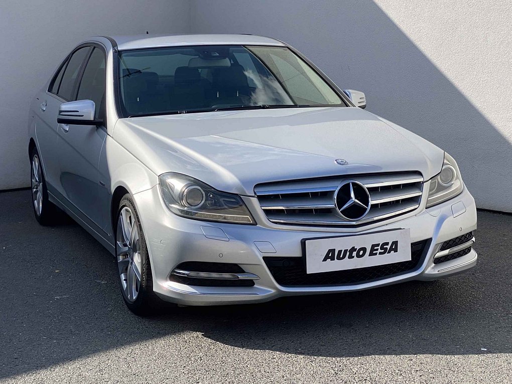 Mercedes-Benz Třída C 2.2d Avantgarde 4Mat