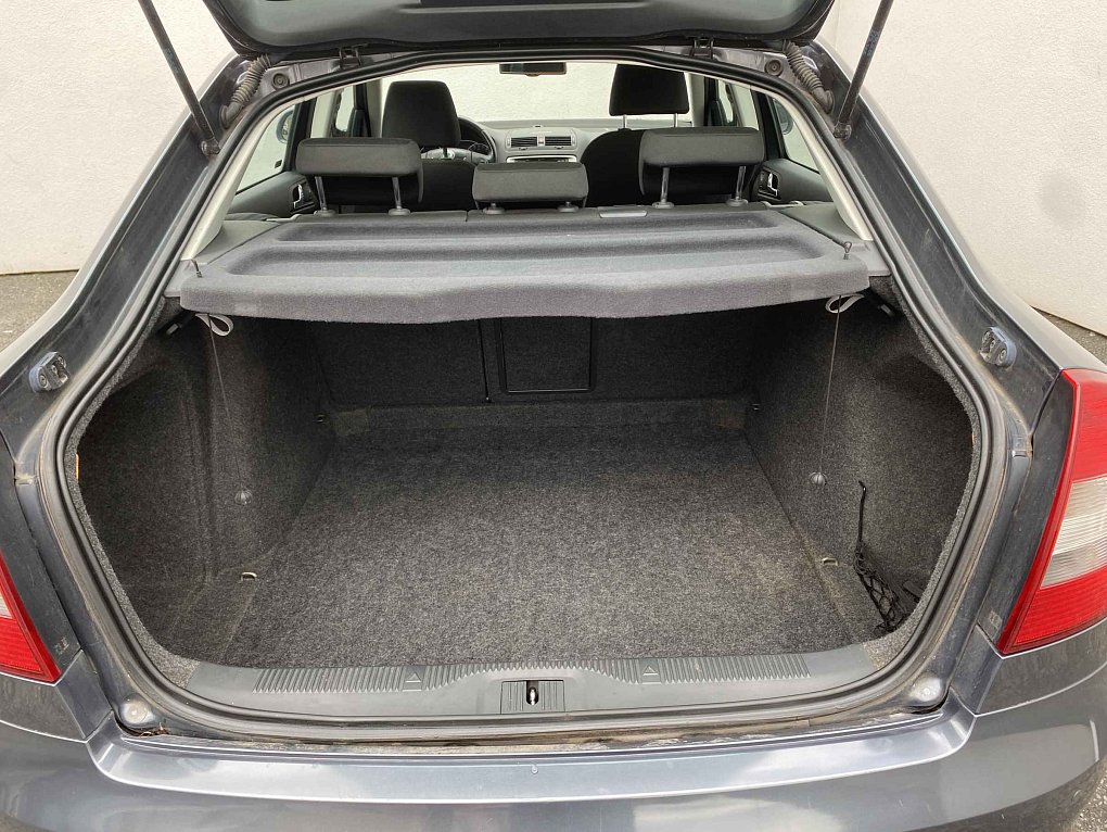 Škoda Octavia II 1.6 TDi Elegance