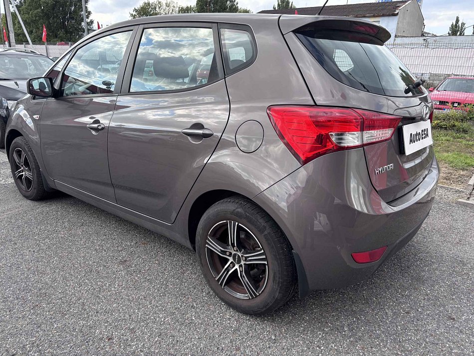 Hyundai Ix20 1.4i 