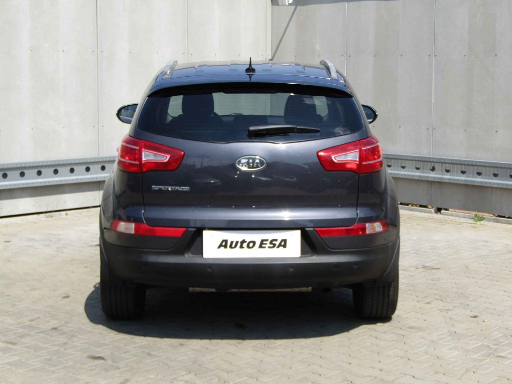 Kia Sportage 2.0 CVVT Spirit AWD
