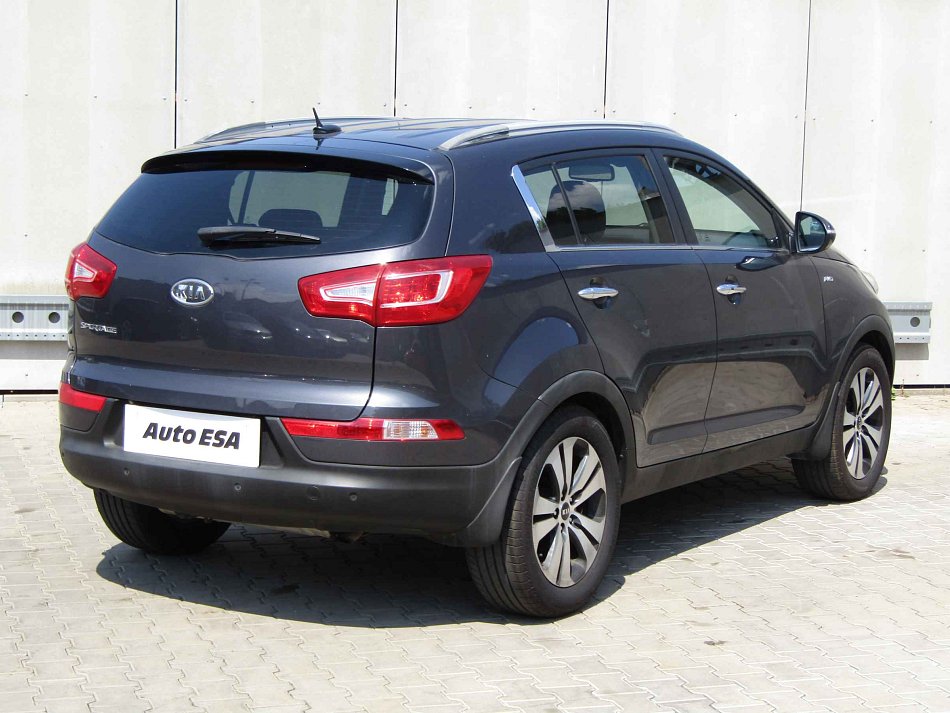 Kia Sportage 2.0 CVVT Spirit AWD