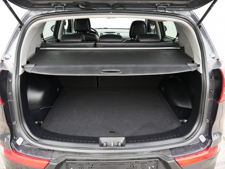 Kia Sportage 2.0 CVVT Spirit AWD