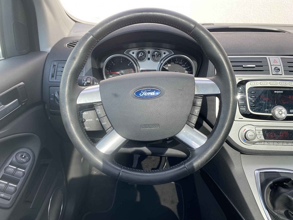 Ford Kuga 2.0 TDCi Titanium