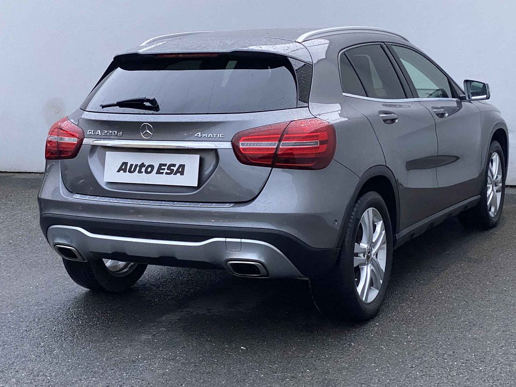 Mercedes-Benz GLA 2.2 CDi  4Matic