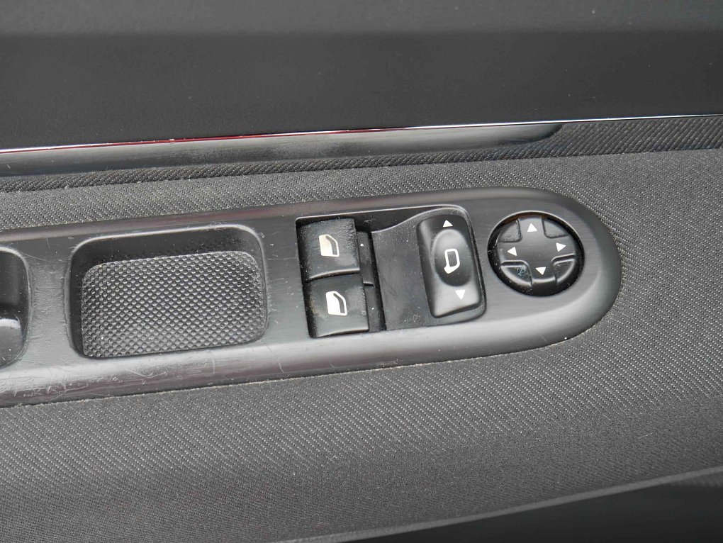 Peugeot 3008 1.6HDi 