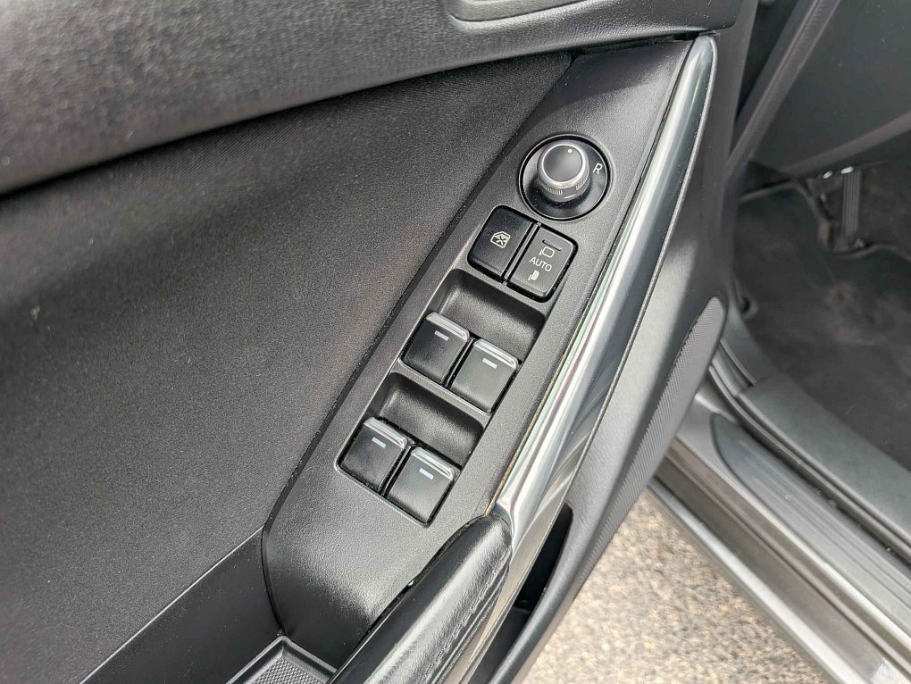 Mazda 6 2.0 i Attraction