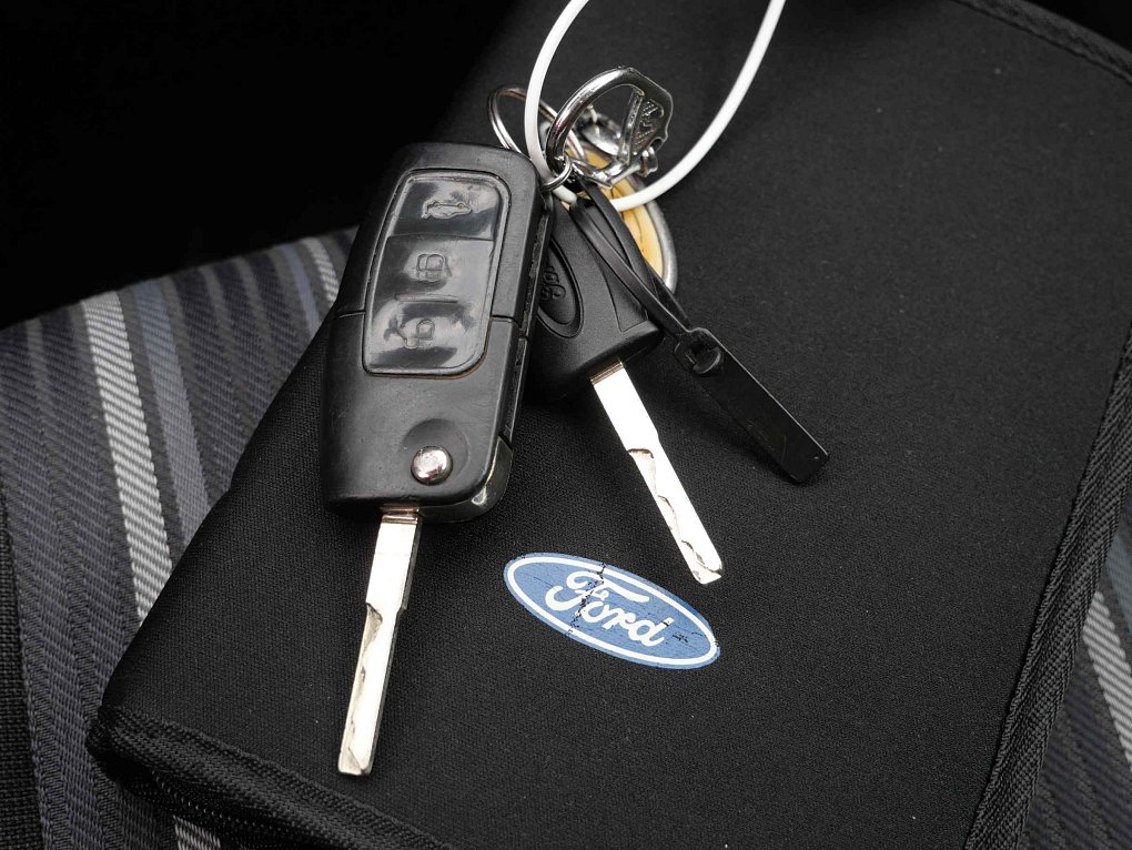 Ford Focus 1.6i 