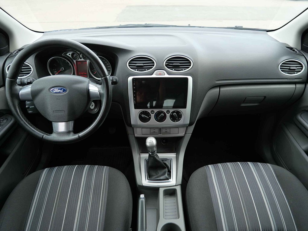 Ford Focus 1.6i 