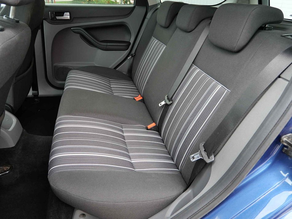 Ford Focus 1.6i 