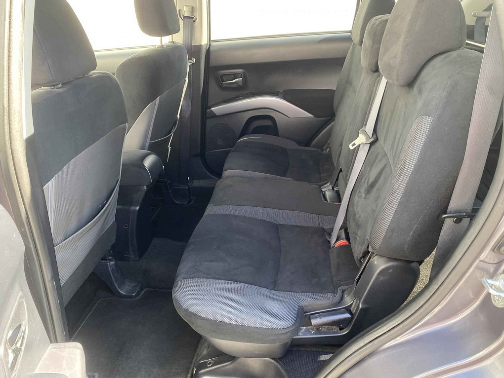 Mitsubishi Outlander 2.2d  4x4, 7míst