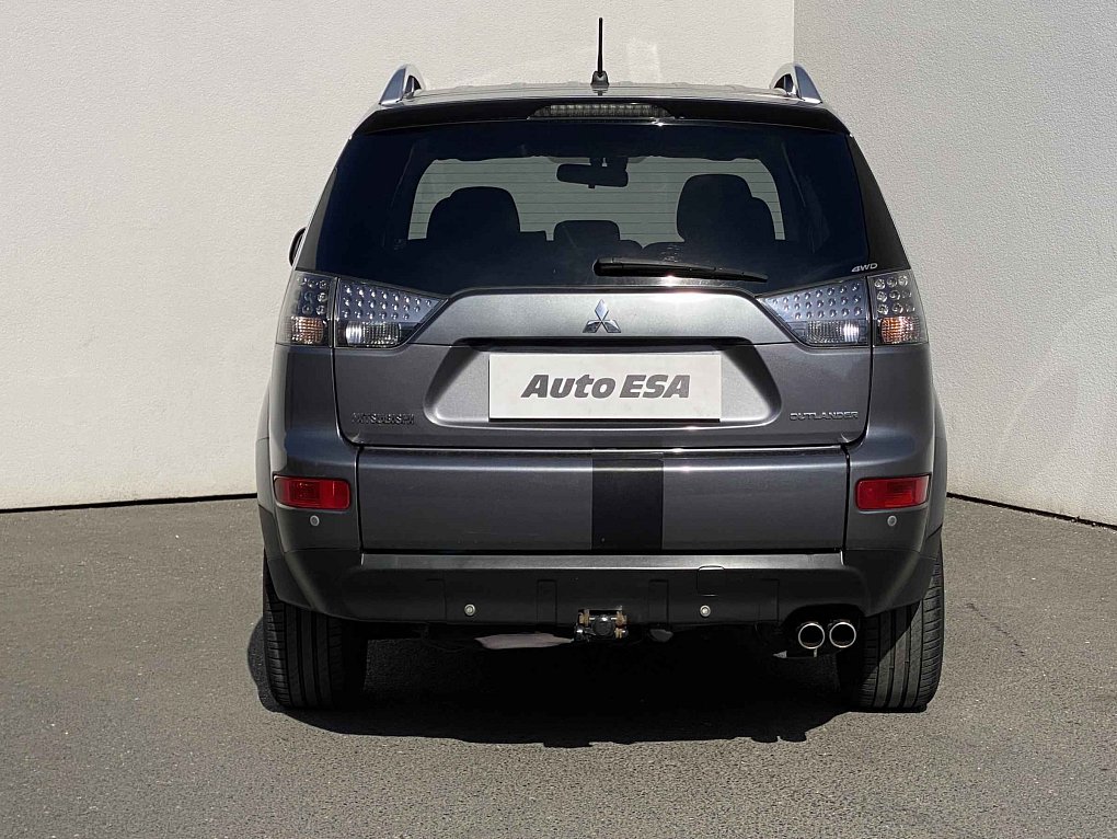Mitsubishi Outlander 2.2d  4x4, 7míst