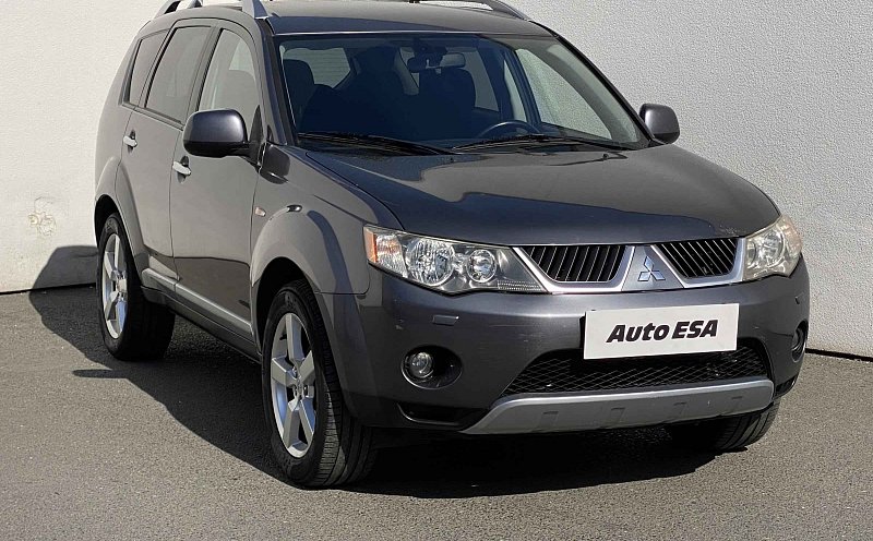 Mitsubishi Outlander 2.2d  4x4, 7míst