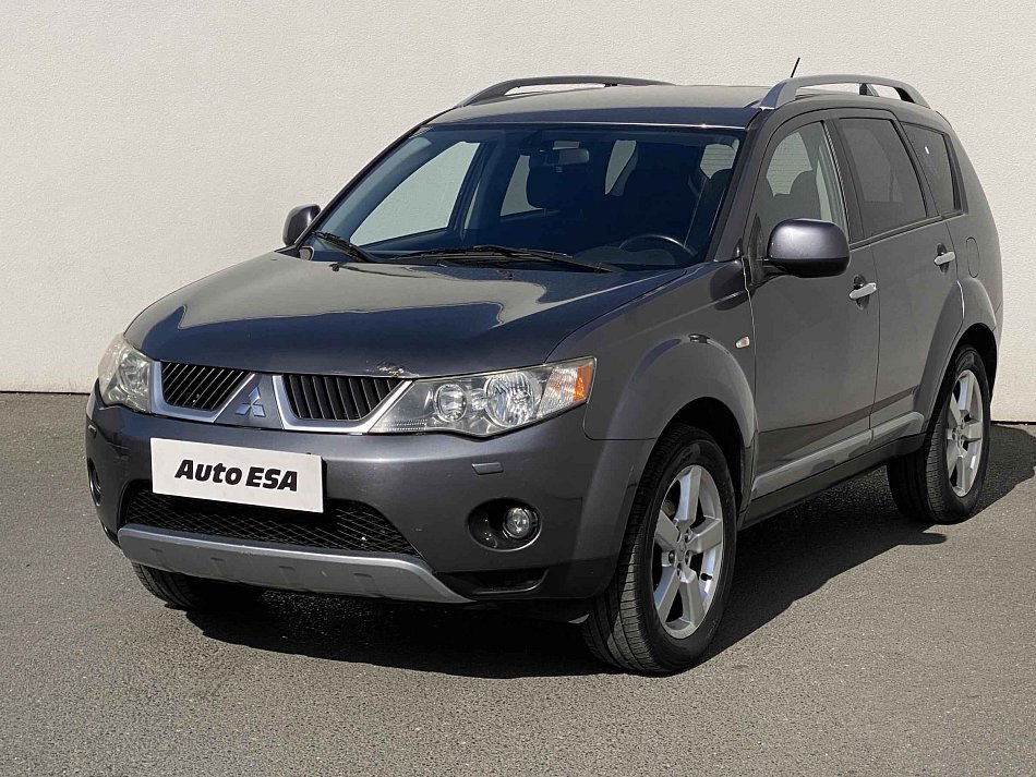 Mitsubishi Outlander 2.2d  4x4, 7míst