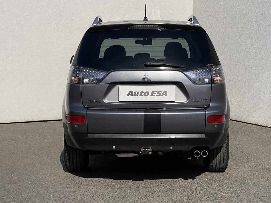Mitsubishi Outlander 2.2d  4x4, 7míst
