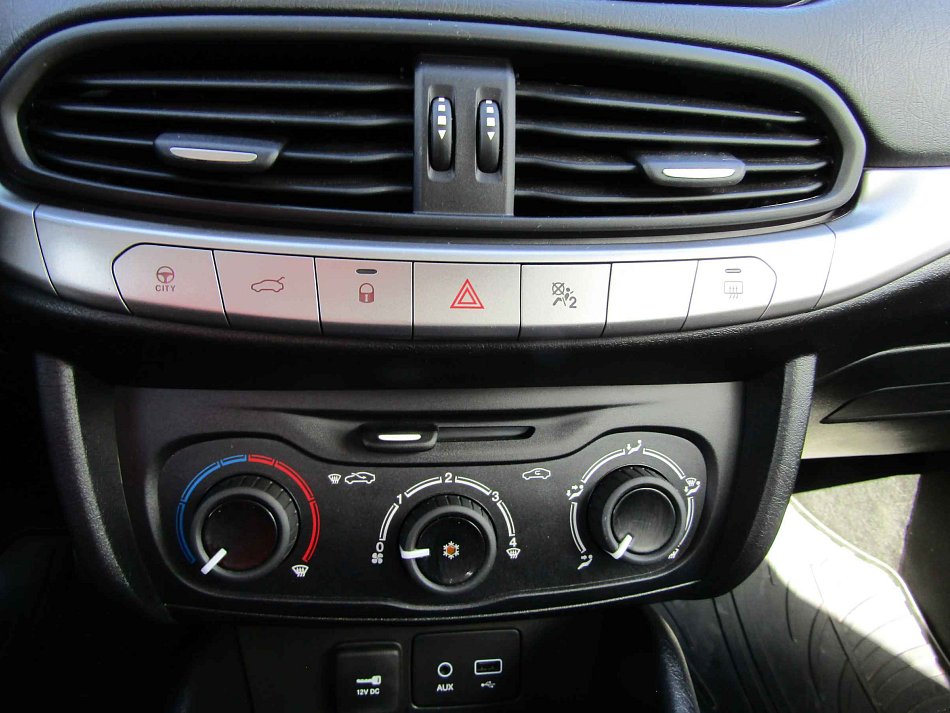Fiat Tipo 1.0T 